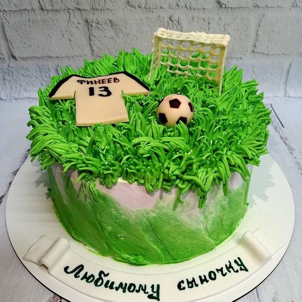 Торт "Юнный футболист"