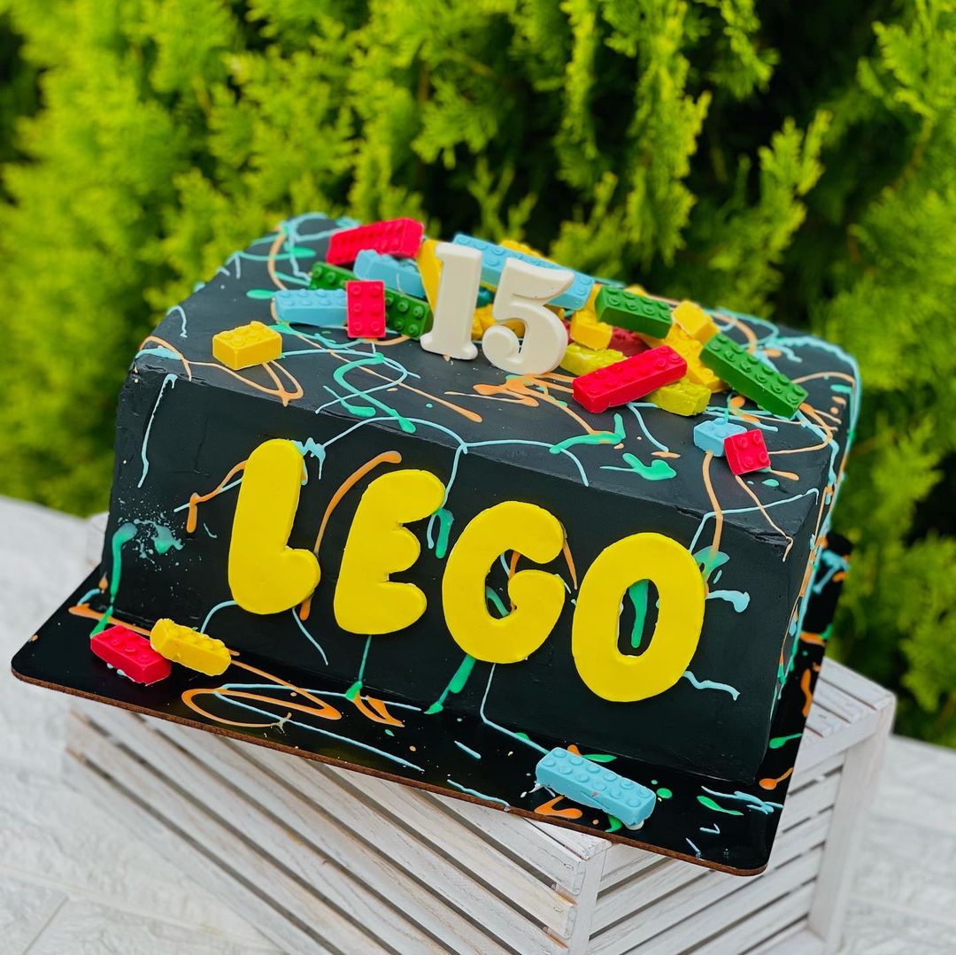 Торт "Красавчик Лего" | Фото №2