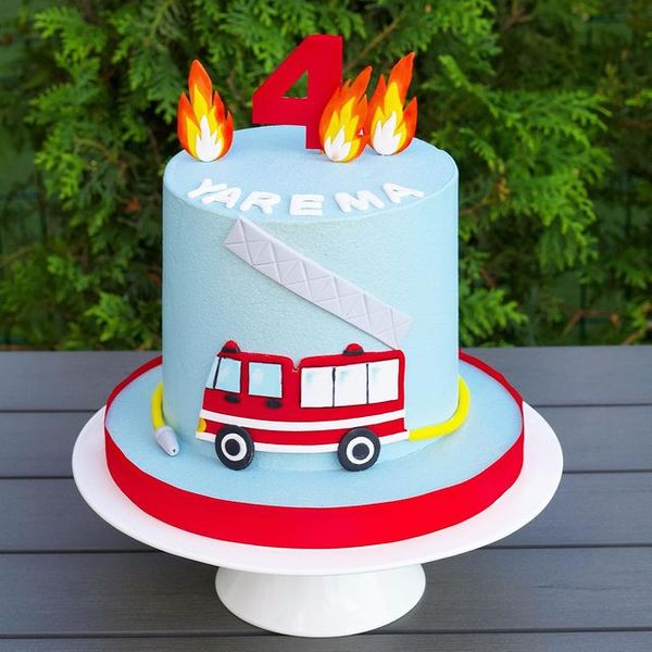 Торт "Пожарник"