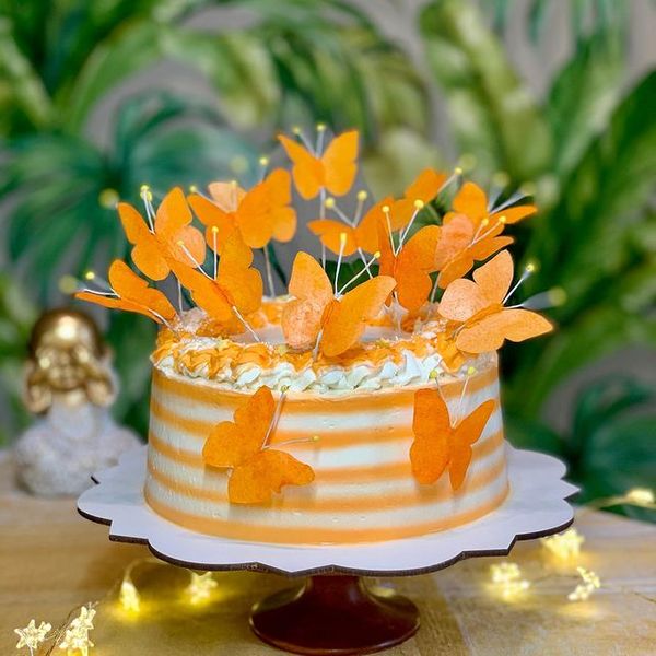 Торт "Оранжевые бабочки"