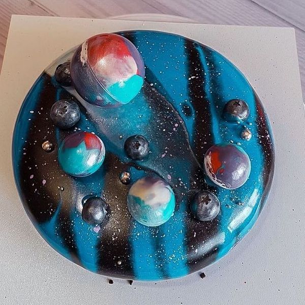 Торт "Космическая планета"