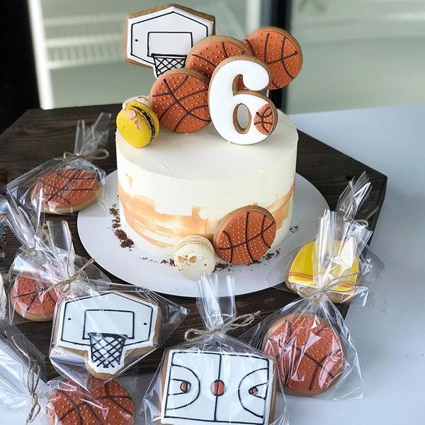 Торт "Пряничный баскетбол"