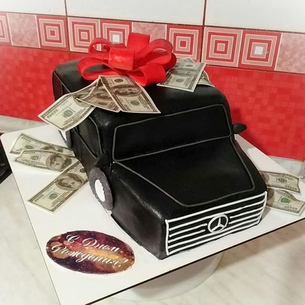 Торт "Машина с деньгами"