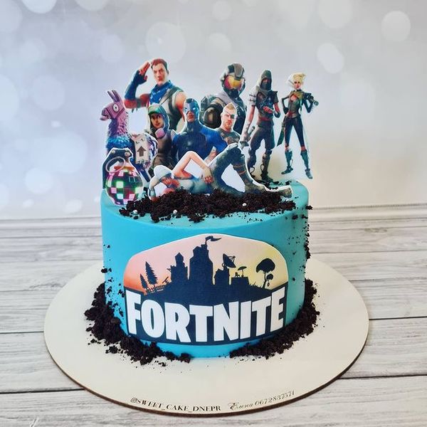 Торт "Fortnite"