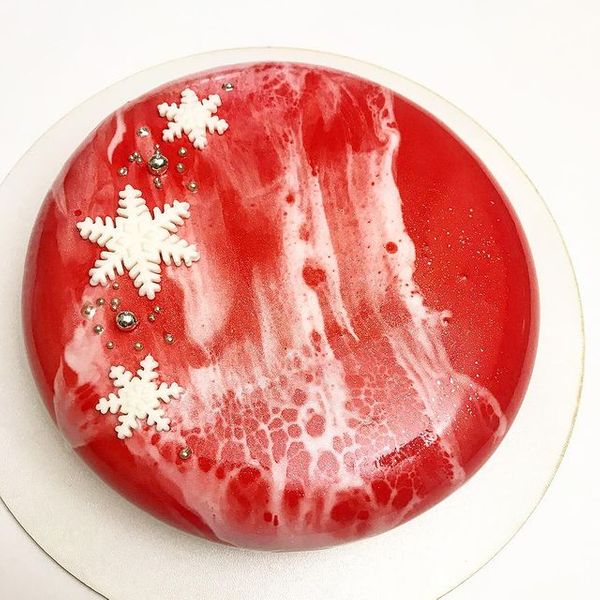 Торт "Красный снежок"