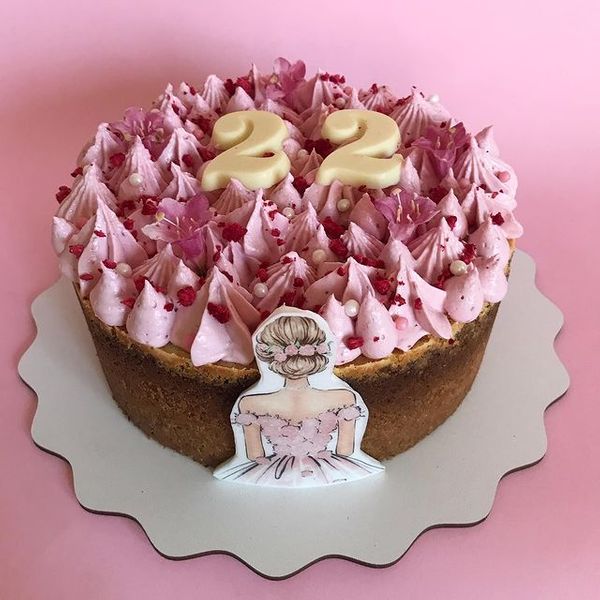 Торт "Леди в розовом"