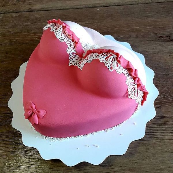 Торт "Женская грудь"